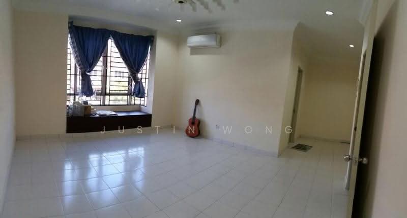 2-storey Terraced House for Rent in Alam Budiman (Shah Alam) - Justin Wong - Living Room - PropertyGuru.com.my
