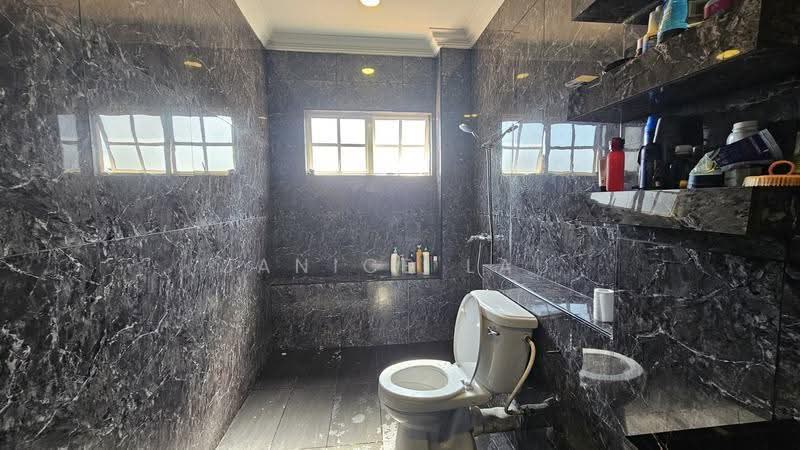 Rumah Berkembar untuk Dijual di Alam Damai (Cheras) - Janice Lau - Bathroom - PropertyGuru.com.my