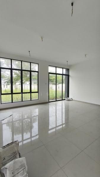 2-storey Terraced House for Rent in Johor Bahru (Johor) - Elvis Sim - Living Room - PropertyGuru.com.my