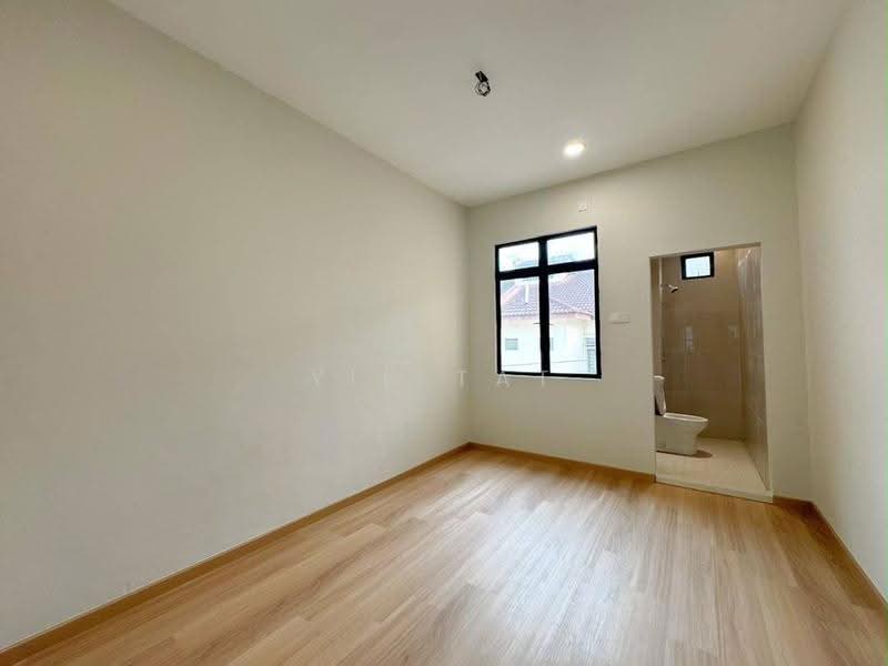 Rumah Teres 2-Tingkat untuk Dijual di Bandar Jaya Putra (Johor Bahru) - Yik Tat - Bathroom - PropertyGuru.com.my
