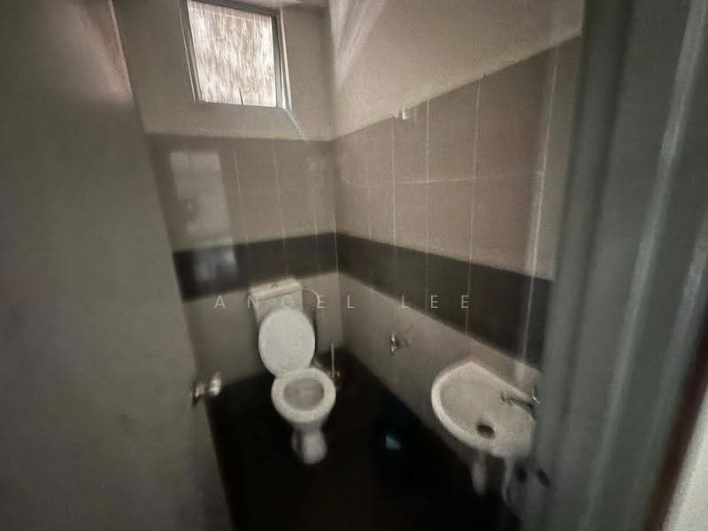 Kilang Kluster untuk Disewa di Kulai (Johor) - Angel Lee - Bathroom - PropertyGuru.com.my