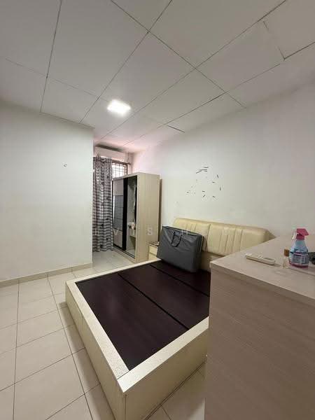 2-storey Terraced House for Sale in Bandar Tiram (Ulu Tiram) - Bevis Hoo - Bedroom - PropertyGuru.com.my