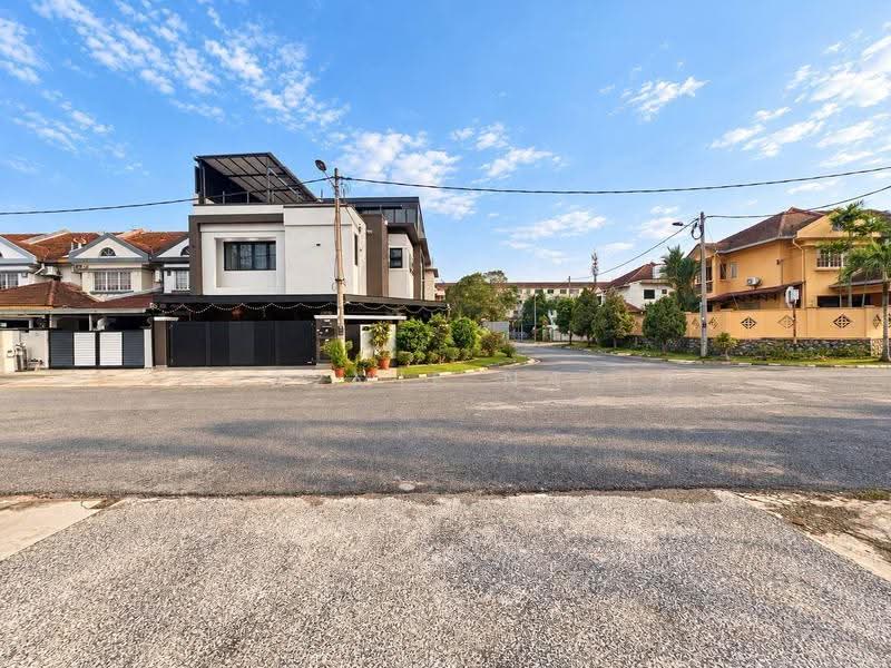 2-storey Terraced House for Sale in Taman Putra Budiman (Balakong) - Nadzmie Nasir - PropertyGuru.com.my
