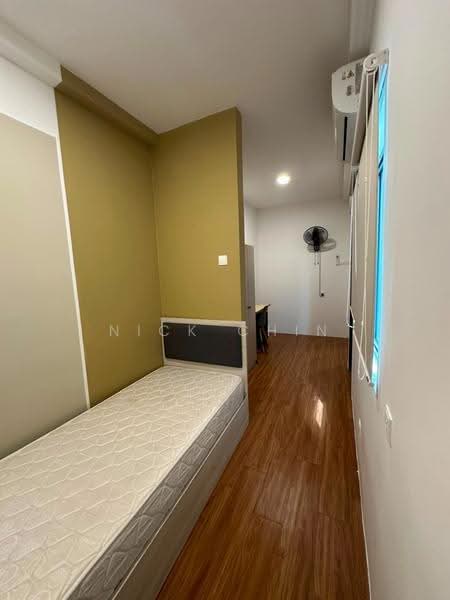 Kondominium untuk Dijual di Armani Residence - Nick Chin - Bedroom - PropertyGuru.com.my