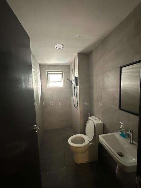 Kondominium untuk Dijual di Armani Residence - Nick Chin - Bathroom - PropertyGuru.com.my