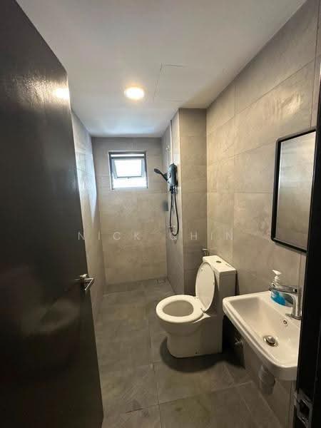 Kondominium untuk Dijual di Armani Residence - Nick Chin - Bathroom - PropertyGuru.com.my