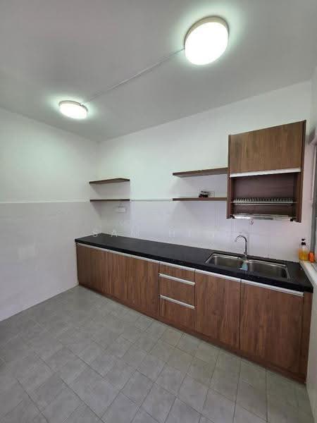 Pangsapuri untuk Disewa di Villa Residence - Sam Hew - Kitchen - PropertyGuru.com.my