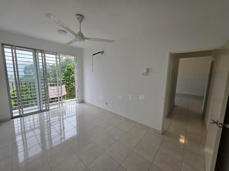 Pangsapuri untuk Disewa di Villa Residence - Sam Hew - Living Room - PropertyGuru.com.my