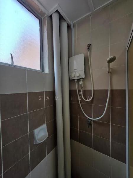 Pangsapuri untuk Disewa di Villa Residence - Sam Hew - Bathroom - PropertyGuru.com.my