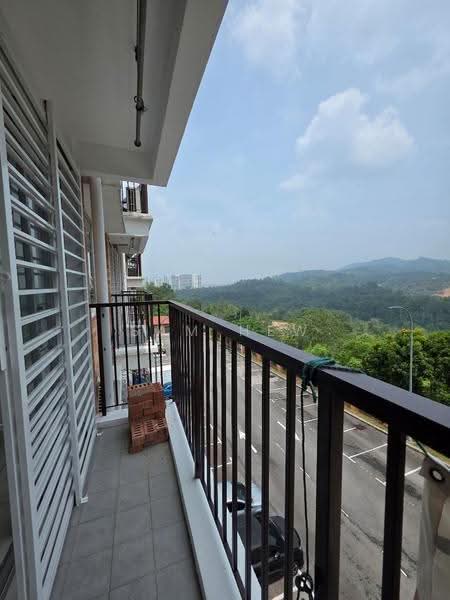 Pangsapuri untuk Disewa di Villa Residence - Sam Hew - Balcony - PropertyGuru.com.my
