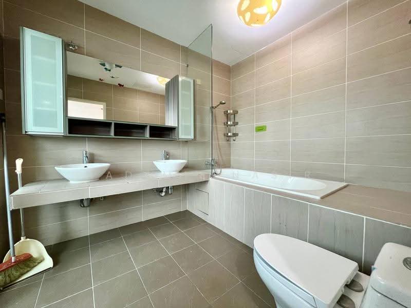 Rumah Teres 3-Tingkat untuk Dijual di Cyberjaya (Selangor) - Nadzmie Nasir - PropertyGuru.com.my