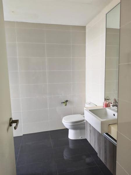 Kediaman Servis untuk Disewa di Southkey Mosaic - Yoland . - Bathroom - PropertyGuru.com.my