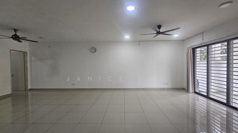 Rumah Teres untuk Dijual di Alam Damai (Cheras) - Janice Lau - Living Room - PropertyGuru.com.my