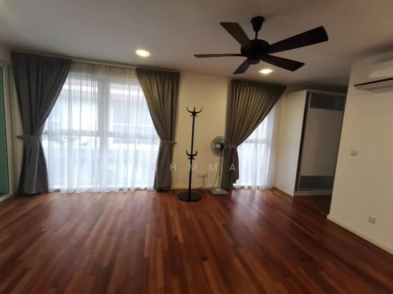 Rumah Berkembar untuk Disewa di Bandar Damansara Perdana (Damansara Perdana) - Brahmma . - Living Room - PropertyGuru.com.my