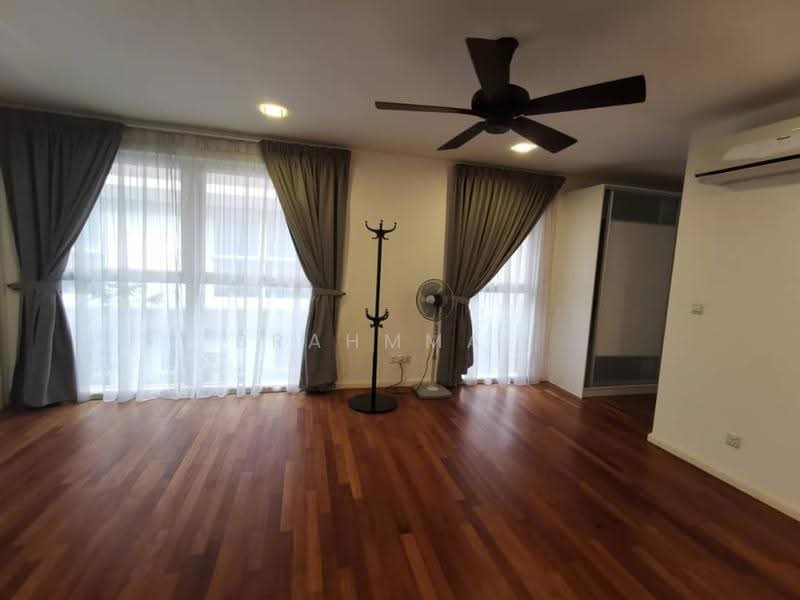 Rumah Berkembar untuk Disewa di Bandar Damansara Perdana (Damansara Perdana) - Brahmma . - Living Room - PropertyGuru.com.my