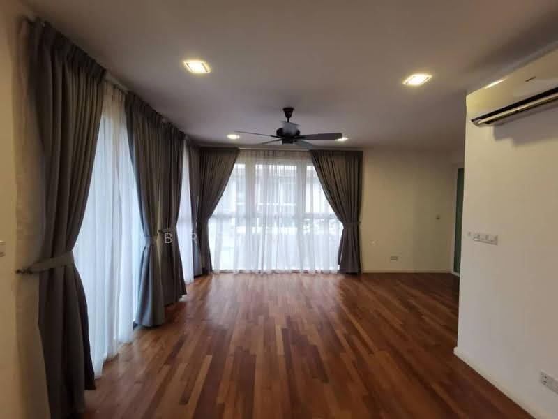 Rumah Berkembar untuk Disewa di Bandar Damansara Perdana (Damansara Perdana) - Brahmma . - Living Room - PropertyGuru.com.my