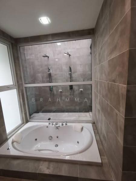 Rumah Berkembar untuk Disewa di Bandar Damansara Perdana (Damansara Perdana) - Brahmma . - Bathroom - PropertyGuru.com.my
