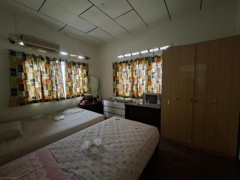Bungalow House for Sale in Taman Cheras (Cheras) - Selina Chai - Bedroom - PropertyGuru.com.my