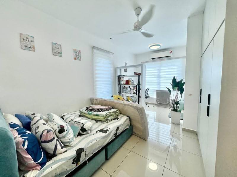 2-storey Terraced House for Sale in Bandar Sri Sendayan (Negeri Sembilan) - Nadzmie Nasir - PropertyGuru.com.my