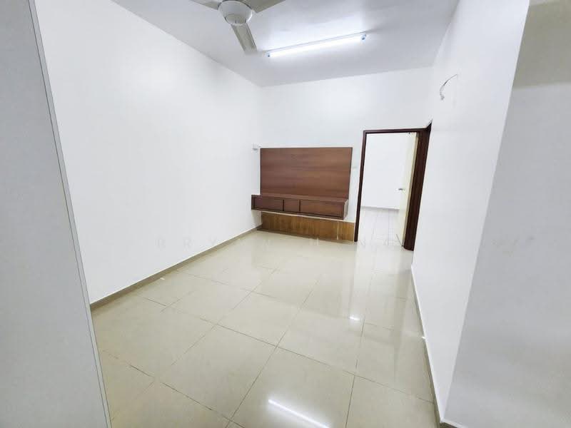Condominium for Sale at Bukit Saujana - Bryan H'ng - Living Room - PropertyGuru.com.my