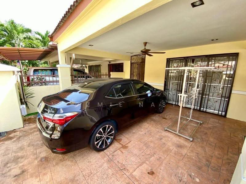 Rumah Teres 2-Tingkat untuk Dijual di Denai Alam (Shah Alam) - Nadzmie Nasir - PropertyGuru.com.my