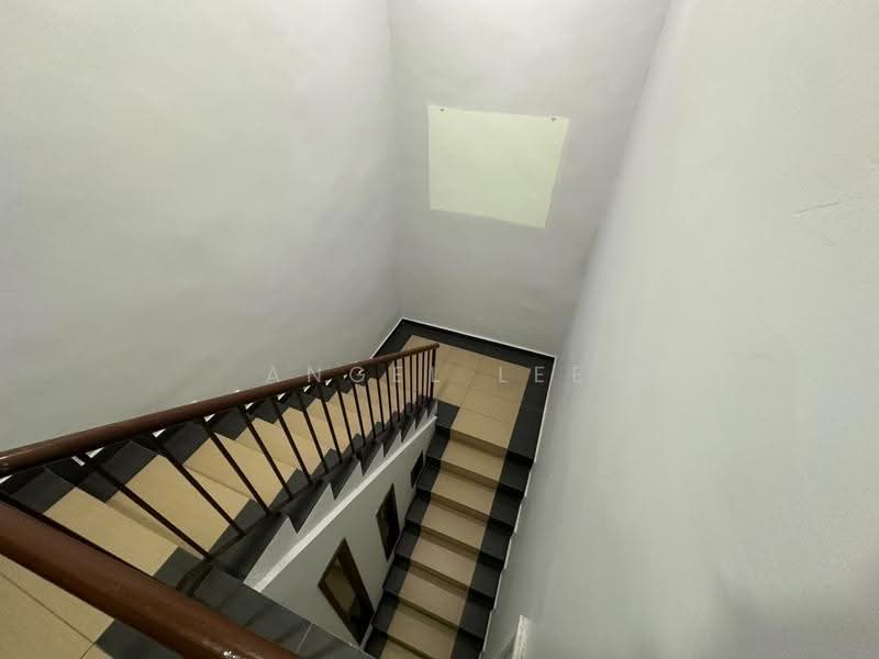 Shop / Office for Rent in Johor Bahru (Johor) - Angel Lee - Corridor - PropertyGuru.com.my