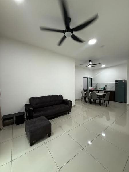 Kediaman Servis untuk Disewa di Parkland Residence @ Kajang 2 - Sarah Chee - Living Room - PropertyGuru.com.my