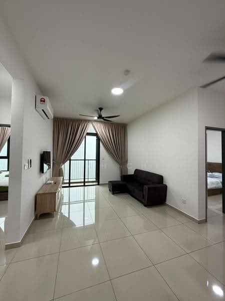 Kediaman Servis untuk Disewa di Parkland Residence @ Kajang 2 - Sarah Chee - Living Room - PropertyGuru.com.my