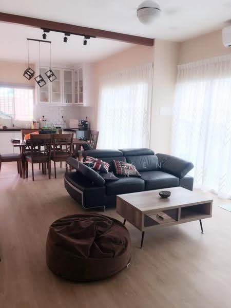 Semi-Detached House for Sale in Tanjung Bungah (Tanjung Bungah) - Dick Ken Tan - Living Room - PropertyGuru.com.my