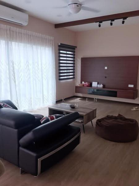 Semi-Detached House for Sale in Tanjung Bungah (Tanjung Bungah) - Dick Ken Tan - Living Room - PropertyGuru.com.my