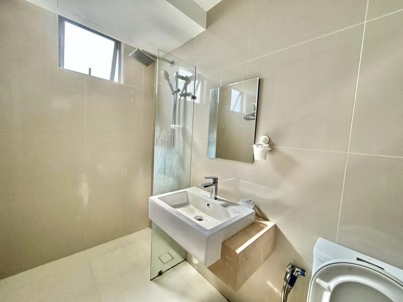 Service Residence for Rent at United Point (Residensi Berpadu) - Reen Loke - Bathroom - PropertyGuru.com.my