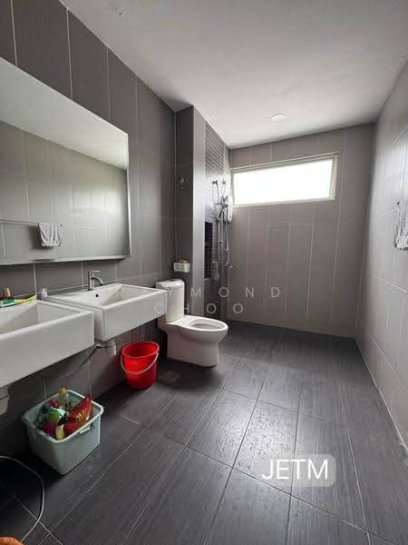 Rumah Kluster untuk Dijual di Bandar Parklands (Klang) - Raymond Choo - Bathroom - PropertyGuru.com.my