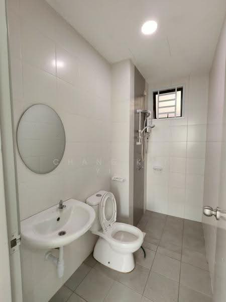 Service Residence for Rent at Jentayu Residensi @ Tampoi - Chang Kai Yin - Bathroom - PropertyGuru.com.my
