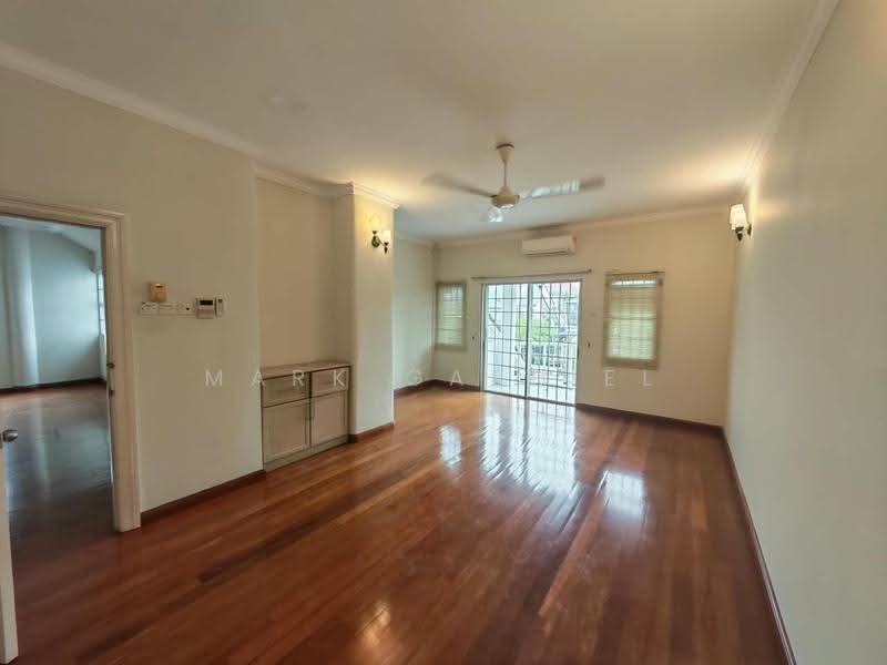 Semi-Detached House for Rent in Usj 5 (Subang Jaya) - Mark Gabriel - Living Room - PropertyGuru.com.my