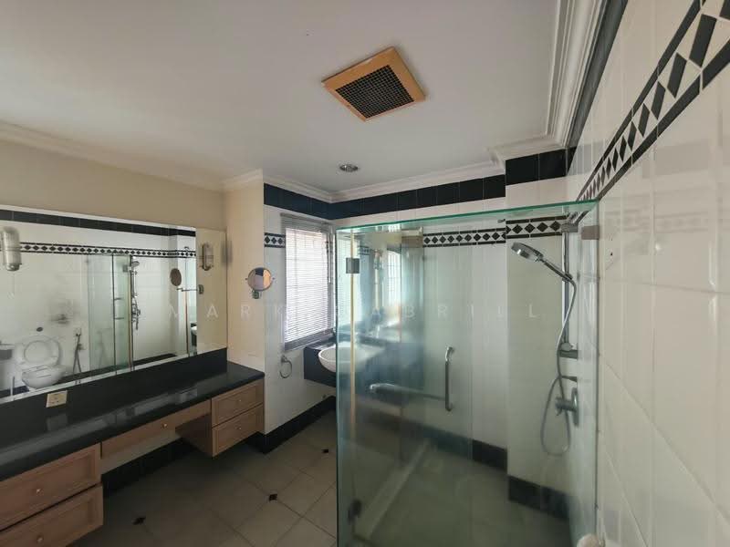 Semi-Detached House for Rent in Usj 5 (Subang Jaya) - Mark Gabriel - Bathroom - PropertyGuru.com.my