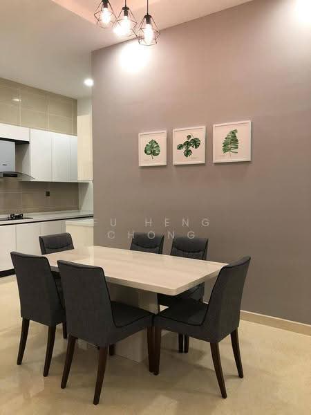 Kediaman Servis untuk Disewa di TriTower Residence @ Johor Bahru Sentral - Fu Heng Chong - Dining Room - PropertyGuru.com.my