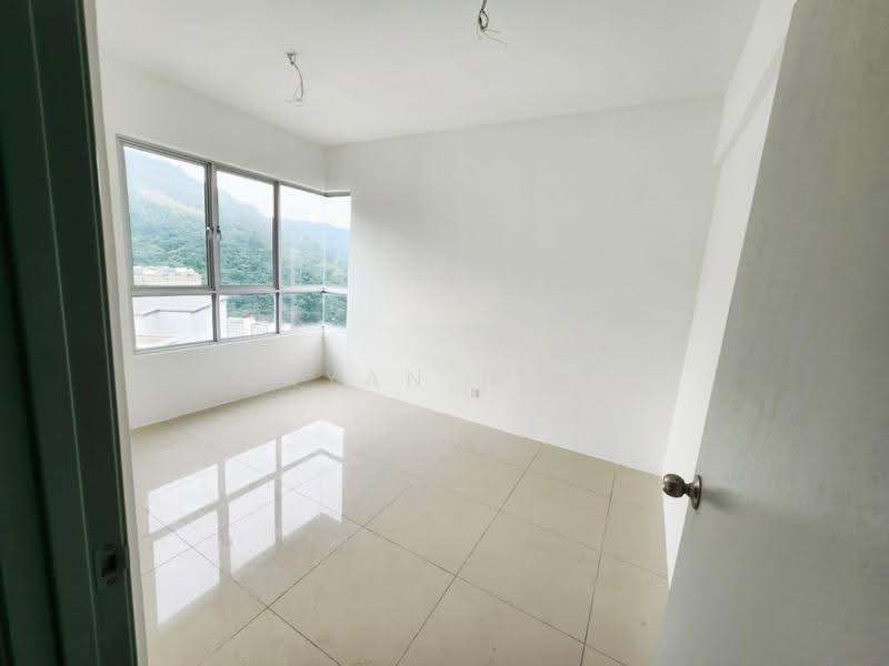 Condominium for Sale at Bukit Saujana - Bryan H'ng - Living Room - PropertyGuru.com.my