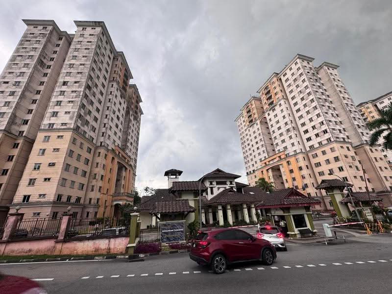 Pangsapuri untuk Dijual di Pangsapuri Persiaran Tanjung - Mr Lu - Exterior - PropertyGuru.com.my