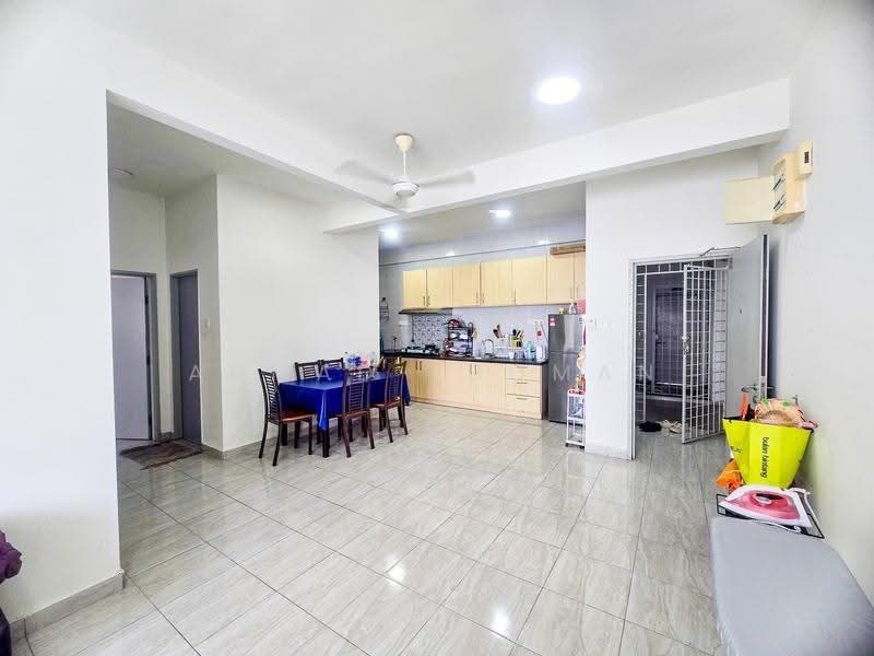 Apartment for Sale at Vesta View - Ahmad Luqman - Kitchen - PropertyGuru.com.my