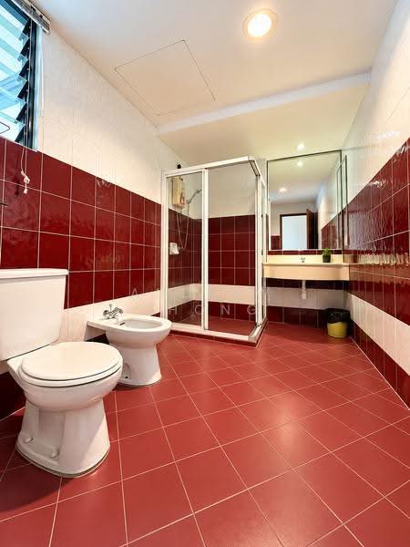 Kondominium untuk Disewa di Silverton Condominium - Andrew Chong - Bathroom - PropertyGuru.com.my