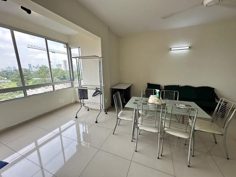 Pangsapuri untuk Disewa di Merdeka View Apartment - Wendy Liang - Living Room - PropertyGuru.com.my