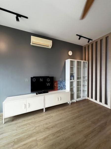 Kondominium untuk Disewa di M Condominium @ Larkin - Wong Shau Wei - Living Room - PropertyGuru.com.my