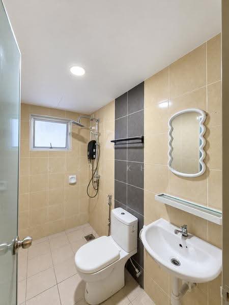 Pangsapuri untuk Disewa di Residensi Kepayang (Residensi Fairpark) - Qazin Khoo - Bathroom - PropertyGuru.com.my