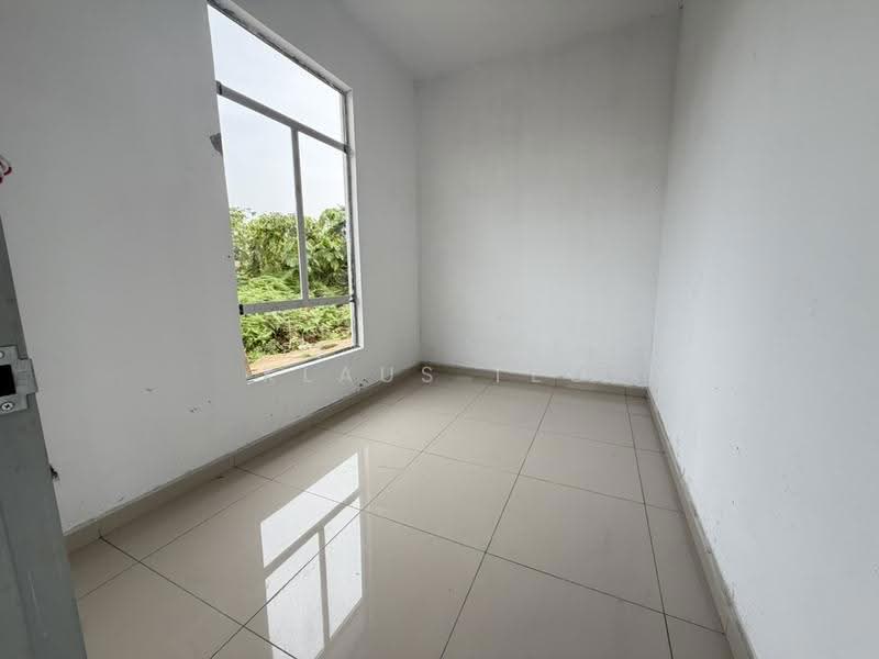 Semi-Detached House for Sale in Kampung Jalan Kebun (Shah Alam) - Klaus Teo - Interior - PropertyGuru.com.my