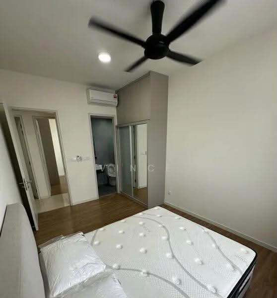Kediaman Servis untuk Disewa di Sunway Avila Residences - Vince Lim - Bedroom - PropertyGuru.com.my