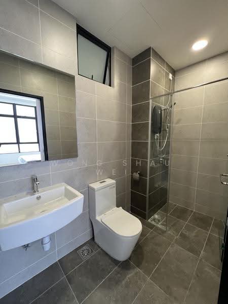 Kediaman Servis untuk Disewa di Twin Tower Residence - Wong Shau Wei - Bathroom - PropertyGuru.com.my