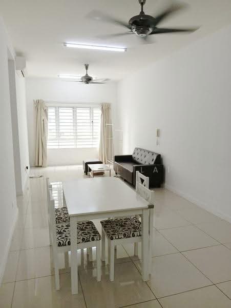 Kondominium untuk Disewa di Savanna Executive Suite @ Southville City - Eiffel Lai - Living Room - PropertyGuru.com.my