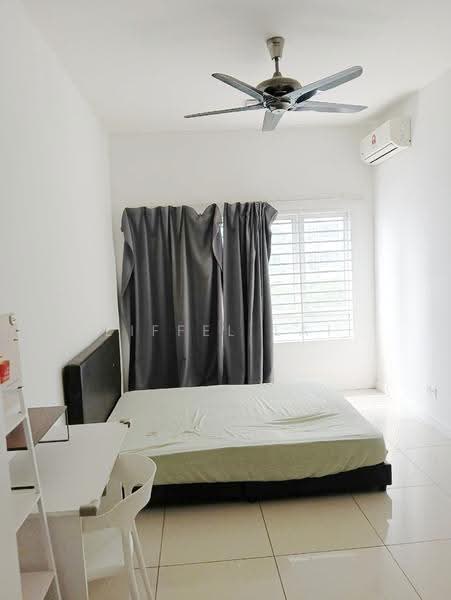 Kondominium untuk Disewa di Savanna Executive Suite @ Southville City - Eiffel Lai - Bedroom - PropertyGuru.com.my