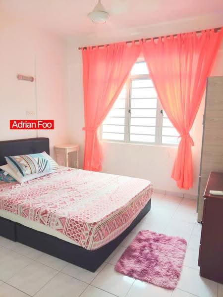 Pangsapuri untuk Dijual di Sinar Bukit Dumbar - Adrian Foo - Bedroom - PropertyGuru.com.my