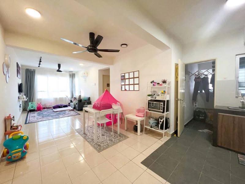 Apartment for Sale at The Residence 2 @ Tiara East - Luqman Abdullah - Living Room - PropertyGuru.com.my